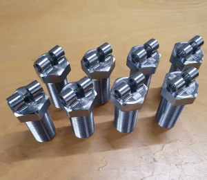 Draufsicht fertige Schraubenköpfe
