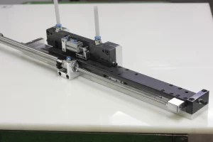 Zuführung Gewindebuchsen - Hydraulik